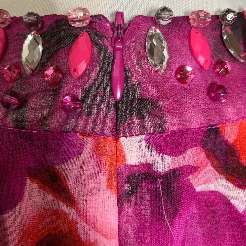 AA FLORAL TUNIC WITH BEADED COLLAR SIZE SMALL - Picture 5 of 8